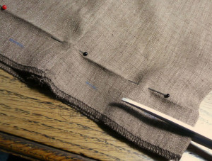 Photo de galerie - Ourlets de pantalon, de jean's, de robe ou de rideaux.