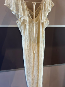 Photo de galerie - Robe dentelle 