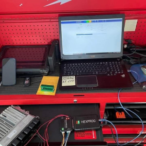 Photo de galerie - Je me propos mes:
- service mécanique 
- diagnostic 
- électricité 
- programmation 
- Num: 0773333851