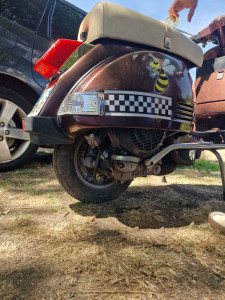 Photo de galerie - Vidange et remplacement roue sur VESPA