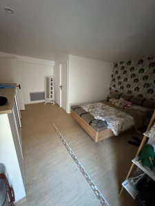 Photo de galerie - Pose de parquet et création meubles dressing