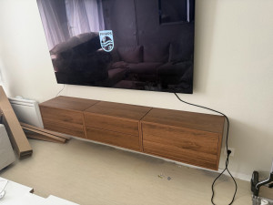 Photo de galerie - Montage de meubles de télé et accroche télé