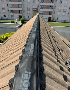 Photo de galerie - Pose d’un faîtage à sec 