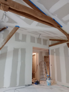 Photo de galerie - Rénovation maison . isolation pose placo et joints 
