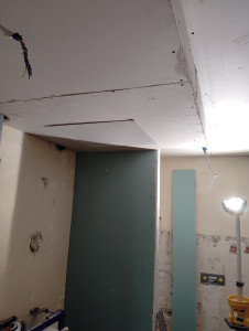 Photo de galerie - Pose faux plafond et pose trappe de visite 