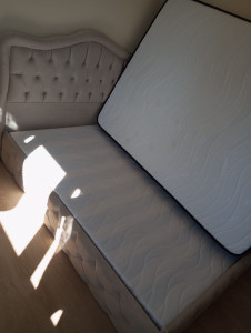 Photo de galerie - Montage d'un lit deux personnes