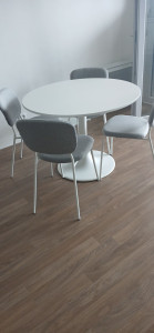 Photo de galerie - Montage table avec chaise 