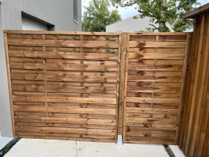 Photo de galerie - Montage Panneau brise vue 