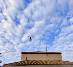 Photo de galerie - Demoussage toiture par drone à Prefailles 