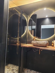 Photo de galerie - Rénovation d'une salle d'eau ! travail de qualité, client satisfait ! 