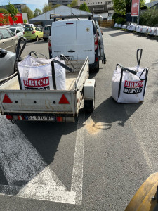 Photo de galerie - Aide à la maçonnerie 