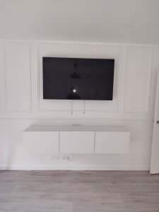 Photo de galerie - Montage et fixation de tv et meuble tv
Pose de moulures 