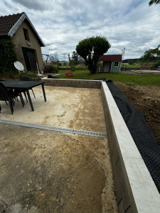 Photo de galerie - Terrasse + Mur de soutènement 