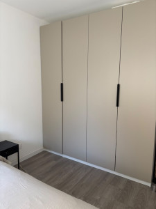 Photo de galerie - Pose de portes + poignées 