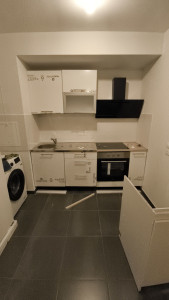 Photo de galerie - Montage de la cuisine est 