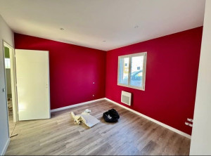 Photo de galerie - Application d'une peinture teintée type velours en 2 couches