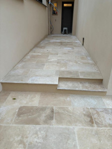 Photo de galerie - Couloir extérieur