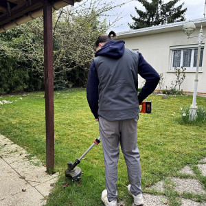 Photo de galerie - Tonte de pelouse - Débroussaillage