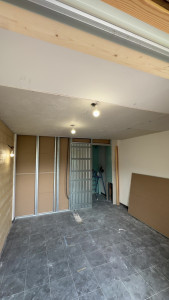 Photo de galerie - Finition de pose de faux plafond et supplément peinture 