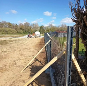 Photo de galerie - Bricolage et multi services