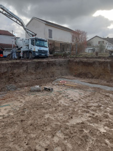 Photo de galerie - Du terrassement à la construction !