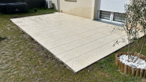 Photo de galerie - Dalles béton beige 40x40