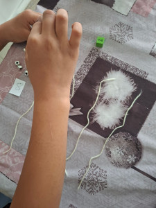 Photo de galerie - Ils manipulent pour apprendre la table de multiplication.