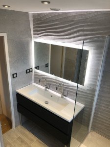 Photo de galerie - Rénovation clés en main de salle de bain en plomberie et carrelage 