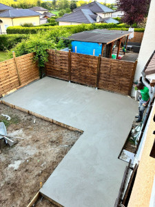 Photo de galerie - Coffrage et coulage béton terrasse de 30 mètres carrés sur Divonne les bains 