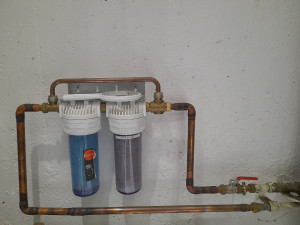Photo de galerie - Installation filtre eau anti-calcaire