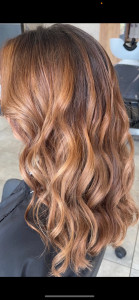 Photo de galerie - Ombre hair marroné cuivré 