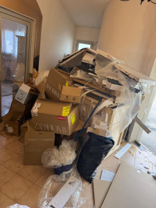 Photo de galerie - Débarras suite changement de décoration d'appartement 
