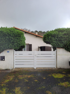 Photo de galerie - Portail alu manuel.