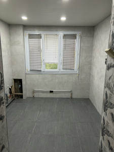 Photo de galerie - Pose de carrelage au sol et mural