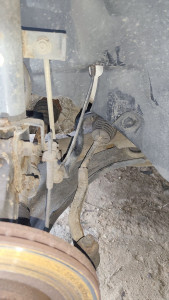 Photo de galerie - Remplacement rotule axiale et rotule de direction + reprise du parallélisme 