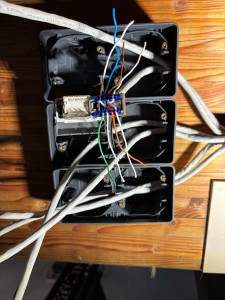 Photo de galerie - Câblage de prise réseau RJ45