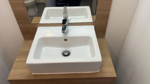 Photo de galerie - Pose de lavabo avec mitigeur 