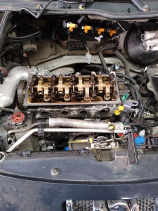 Photo de galerie - Dépose de culasse pour changement de tout les joints 