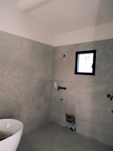 Photo de galerie - Extension maison ( suite )
Salle de bain