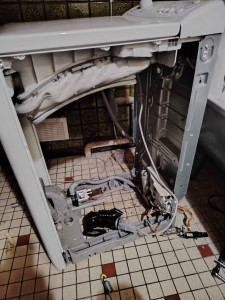 Photo de galerie - Remplacement bloc laveur sur une machine de 14 ans