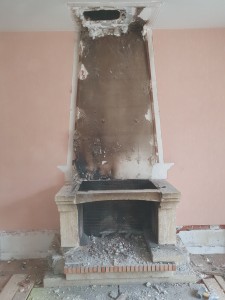 Photo de galerie - Casse de la cheminée et de son conduit.