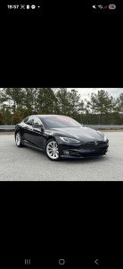 Photo de galerie - Transport en TESLA modèle S