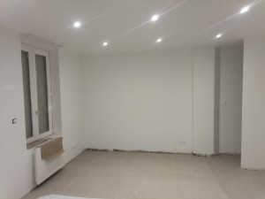 Photo de galerie - Renovation d'un appartement en cours. installation de spots
