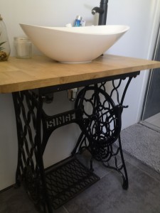 Photo de galerie - Montage vasque et meuble 