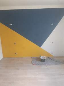 Photo de galerie - Peinture décorative sur mesure réalisé selon les goûts du client. Préparation des supports, tracage,peinture et finition.