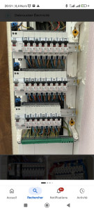 Photo de galerie - Remplacement d'un interrupteur différentiel défectueux dans un tableau électrique 