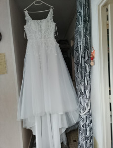 Photo de galerie - Retouches le bas de la robe de mariée 