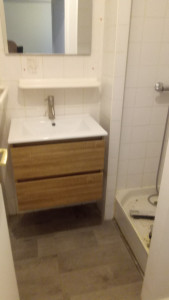 Photo de galerie - Pose complète lavabo mitigeur meuble salle d'eau 