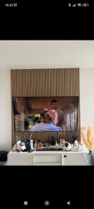 Photo de galerie - Pose de panneaux décoratifs et support télévision mural