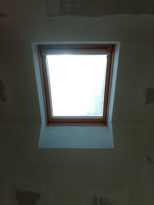 Photo de galerie - Dépendance : Habillage placo velux
